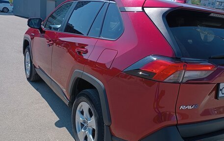 Toyota RAV4, 2020 год, 3 100 000 рублей, 7 фотография