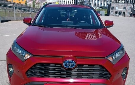 Toyota RAV4, 2020 год, 3 100 000 рублей, 3 фотография