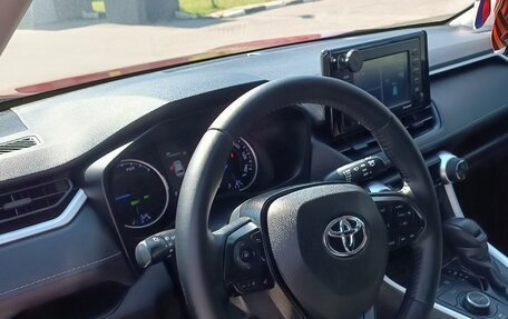 Toyota RAV4, 2020 год, 3 100 000 рублей, 11 фотография