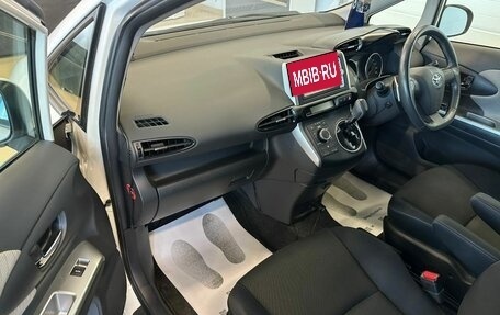 Toyota Wish II, 2012 год, 1 599 000 рублей, 12 фотография