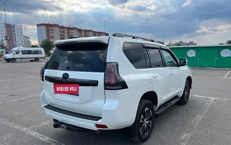 Toyota Land Cruiser Prado 150 рестайлинг 2, 2015 год, 3 333 333 рублей, 5 фотография