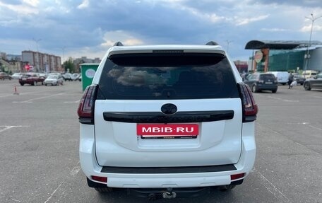 Toyota Land Cruiser Prado 150 рестайлинг 2, 2015 год, 3 333 333 рублей, 4 фотография