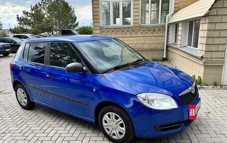 Skoda Fabia II, 2008 год, 335 000 рублей, 2 фотография