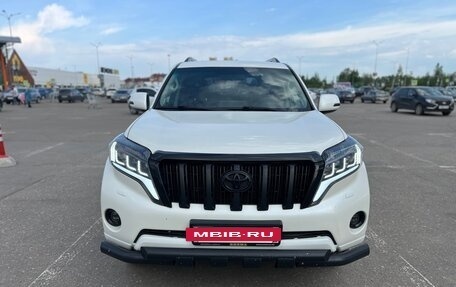 Toyota Land Cruiser Prado 150 рестайлинг 2, 2015 год, 3 333 333 рублей, 8 фотография