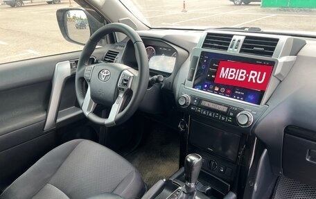 Toyota Land Cruiser Prado 150 рестайлинг 2, 2015 год, 3 333 333 рублей, 12 фотография