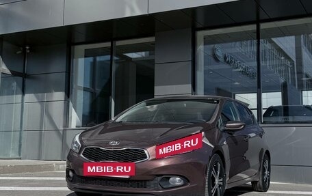 KIA cee'd III, 2012 год, 999 000 рублей, 2 фотография