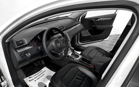 Volkswagen Passat B7, 2013 год, 1 419 000 рублей, 5 фотография