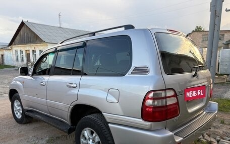 Toyota Land Cruiser 100 рестайлинг 2, 2004 год, 2 500 000 рублей, 4 фотография