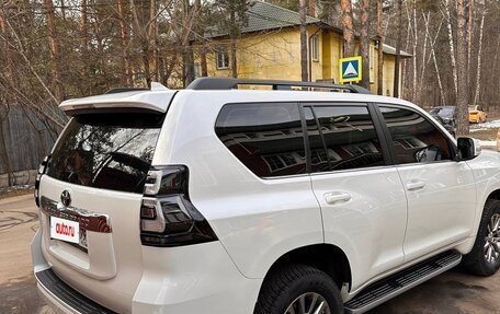 Toyota Land Cruiser Prado 150 рестайлинг 2, 2019 год, 6 100 000 рублей, 8 фотография