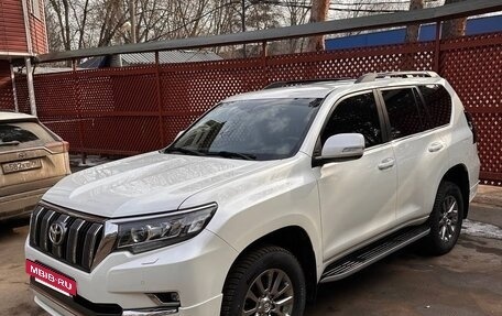 Toyota Land Cruiser Prado 150 рестайлинг 2, 2019 год, 6 100 000 рублей, 4 фотография
