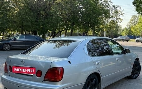 Lexus GS II рестайлинг, 1998 год, 550 000 рублей, 3 фотография