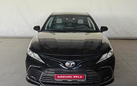 Toyota Camry, 2021 год, 3 250 000 рублей, 2 фотография