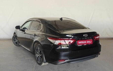 Toyota Camry, 2021 год, 3 250 000 рублей, 6 фотография