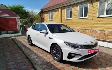 KIA Optima IV, 2019 год, 1 800 000 рублей, 3 фотография
