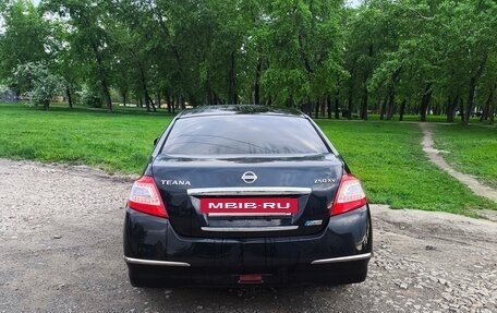 Nissan Teana, 2011 год, 1 000 000 рублей, 10 фотография