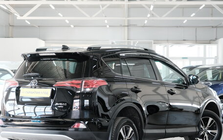 Toyota RAV4, 2018 год, 2 199 000 рублей, 5 фотография