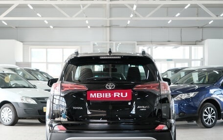 Toyota RAV4, 2018 год, 2 199 000 рублей, 4 фотография