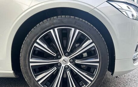 Volvo S90 II рестайлинг, 2022 год, 3 383 000 рублей, 8 фотография