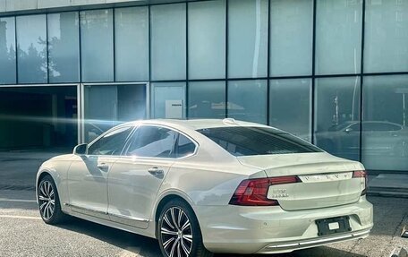 Volvo S90 II рестайлинг, 2022 год, 3 383 000 рублей, 7 фотография