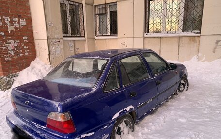 Daewoo Nexia I рестайлинг, 1999 год, 90 000 рублей, 2 фотография