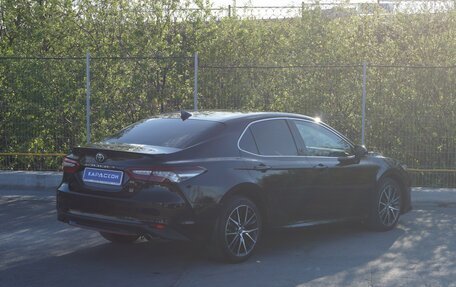 Toyota Camry, 2021 год, 2 900 000 рублей, 2 фотография