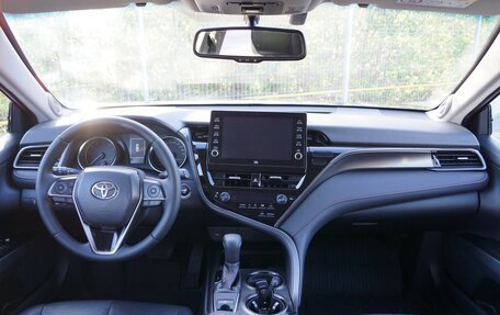 Toyota Camry, 2021 год, 2 900 000 рублей, 8 фотография