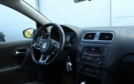 Volkswagen Polo VI (EU Market), 2018 год, 1 298 000 рублей, 7 фотография