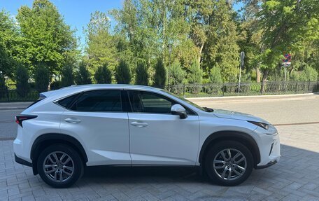 Lexus NX I, 2017 год, 3 350 000 рублей, 4 фотография