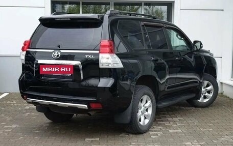 Toyota Land Cruiser Prado 150 рестайлинг 2, 2013 год, 2 950 000 рублей, 3 фотография