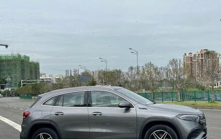 Mercedes-Benz EQA, 2022 год, 3 000 000 рублей, 5 фотография