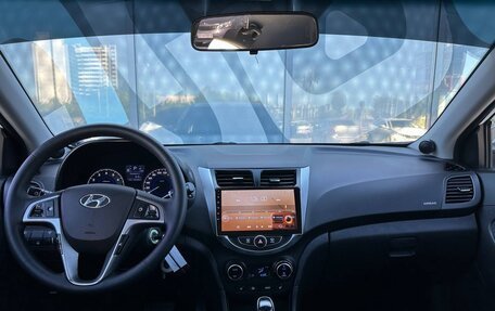 Hyundai Solaris II рестайлинг, 2015 год, 1 160 000 рублей, 2 фотография