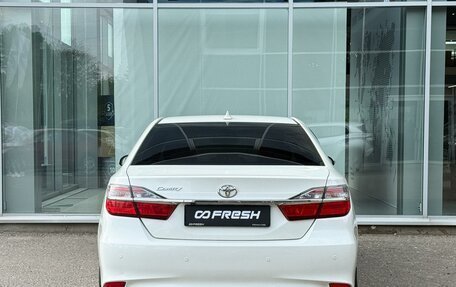 Toyota Camry, 2017 год, 1 815 000 рублей, 4 фотография