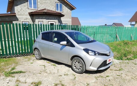 Toyota Vitz, 2015 год, 1 000 000 рублей, 4 фотография