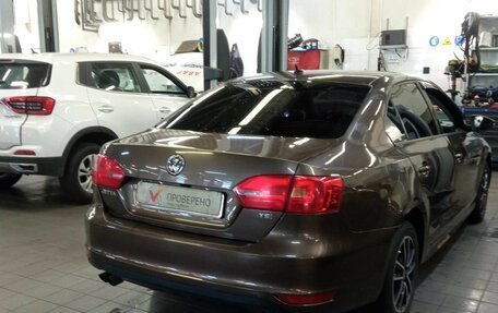 Volkswagen Jetta VI, 2013 год, 799 000 рублей, 3 фотография