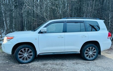Toyota Land Cruiser 200, 2010 год, 3 100 000 рублей, 6 фотография