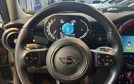 MINI Clubman, 2021 год, 1 900 000 рублей, 6 фотография
