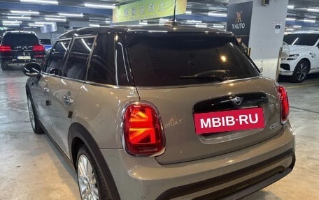MINI Clubman, 2021 год, 1 900 000 рублей, 2 фотография