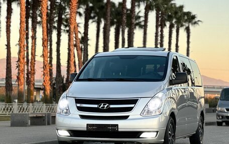 Hyundai Grand Starex Grand Starex I рестайлинг 2, 2008 год, 1 500 000 рублей, 2 фотография