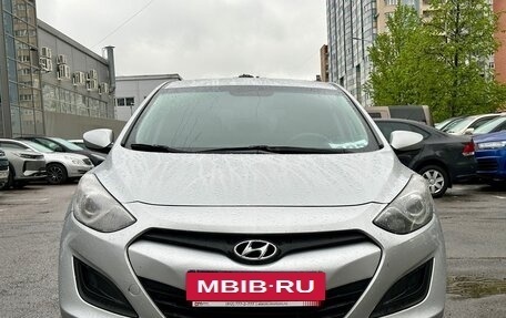 Hyundai i30 II рестайлинг, 2013 год, 549 000 рублей, 2 фотография