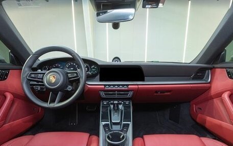 Porsche 911, 2021 год, 11 800 000 рублей, 9 фотография