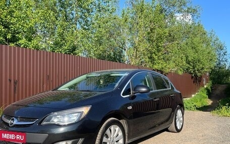 Opel Astra J, 2013 год, 845 000 рублей, 3 фотография