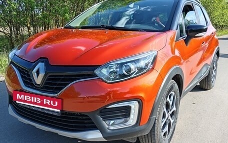 Renault Kaptur I рестайлинг, 2016 год, 1 800 000 рублей, 2 фотография