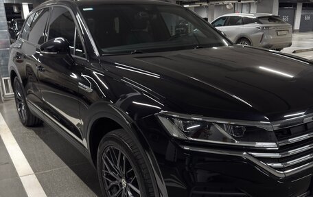 Volkswagen Touareg III, 2018 год, 4 690 000 рублей, 3 фотография