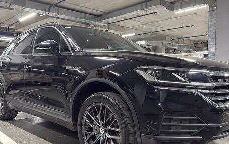 Volkswagen Touareg III, 2018 год, 4 690 000 рублей, 2 фотография