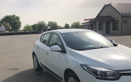 Renault Megane III, 2014 год, 970 000 рублей, 2 фотография