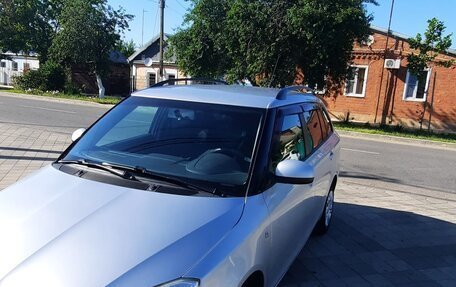 Skoda Fabia II, 2011 год, 600 000 рублей, 3 фотография