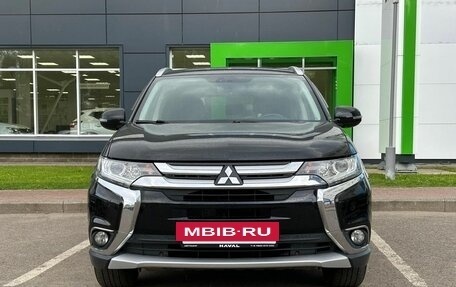 Mitsubishi Outlander III рестайлинг 3, 2017 год, 2 150 000 рублей, 2 фотография