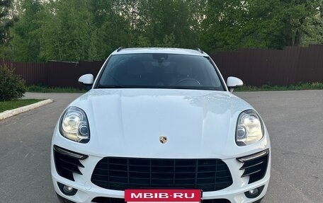 Porsche Macan I рестайлинг, 2017 год, 3 200 000 рублей, 3 фотография