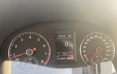 Volkswagen Touran III, 2012 год, 890 000 рублей, 3 фотография