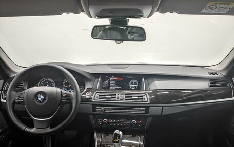 BMW 5 серия, 2015 год, 2 990 000 рублей, 13 фотография